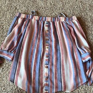 Super cute cold shoulder tunic